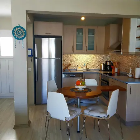 Begonville Apartment *